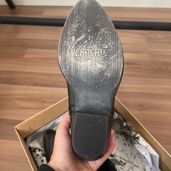 Leather Boots - Picture 6 of 8